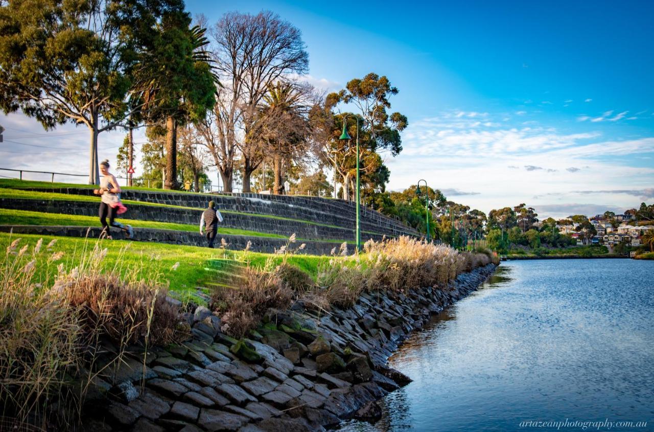 Modern, Clean, Luxury At The Right Price..... Appartement Maribyrnong Buitenkant foto